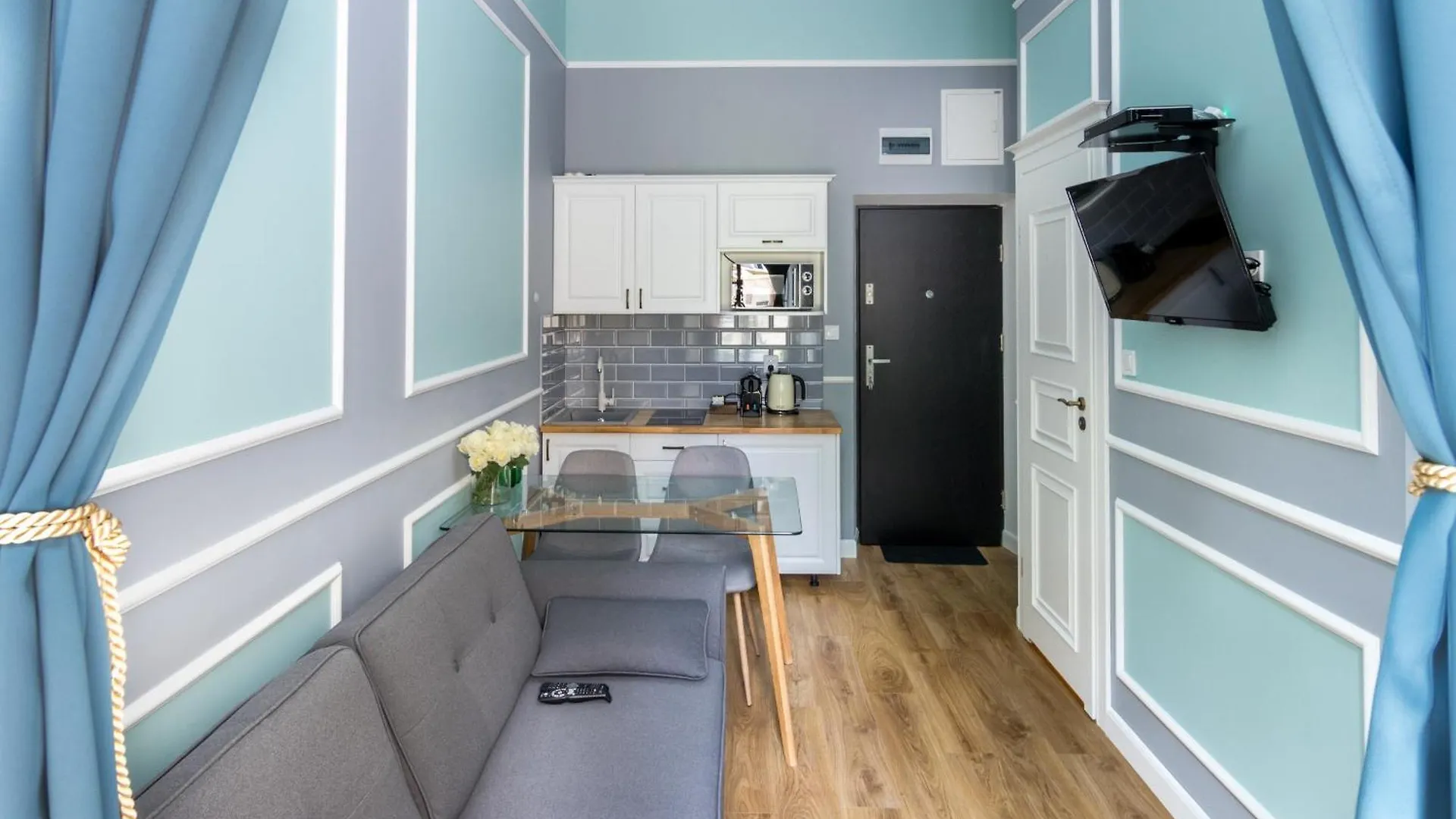 Beautiful Apartment For 4 People In Cracow By Noclegi Renters Krakow