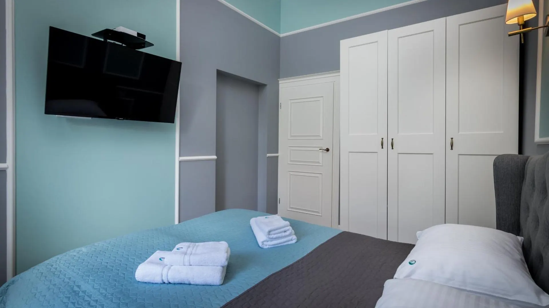 Beautiful Apartment For 4 People In Cracow By Noclegi Renters Krakow Poland